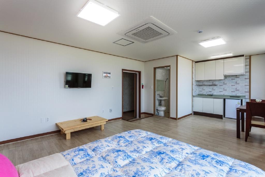 Jeju Wayo Pension מראה חיצוני תמונה