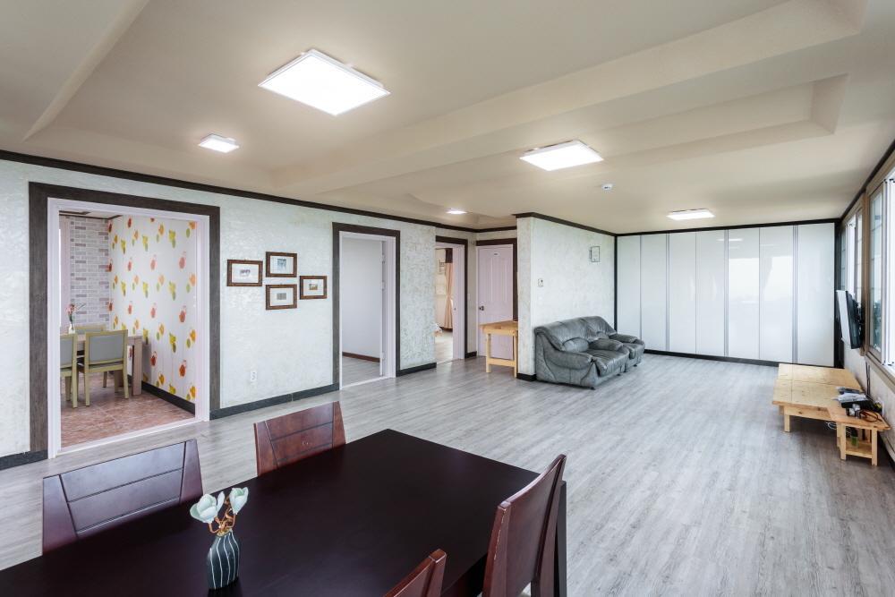 Jeju Wayo Pension מראה חיצוני תמונה