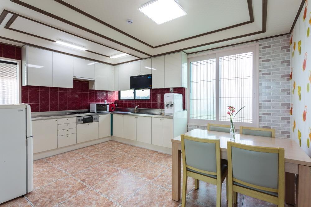 Jeju Wayo Pension מראה חיצוני תמונה